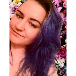 Meet your Posher, Elise